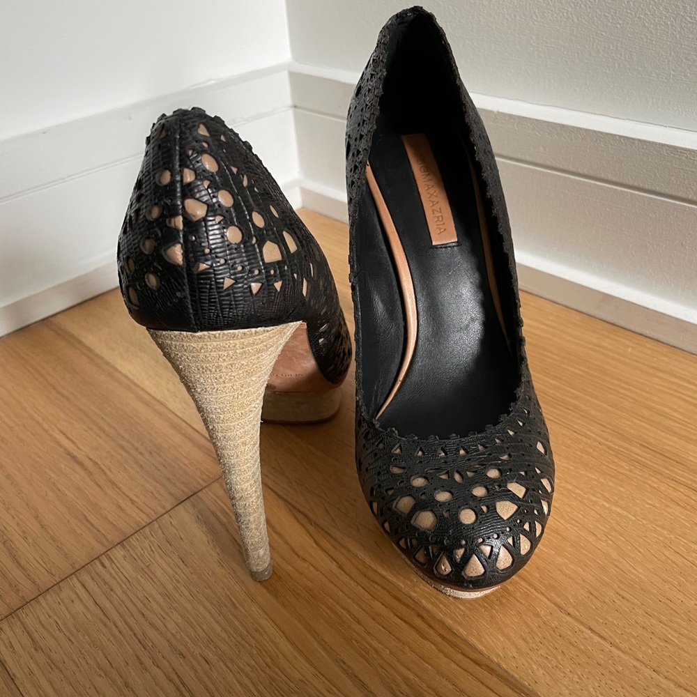 BCBG MAXAZRIA black and beige heels